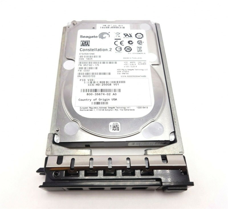 Жесткий диск Cisco CCS-HDD-600GB 600Gb 10000 SAS 2,5" HDD CCS-HDD-600GB - фото 39043